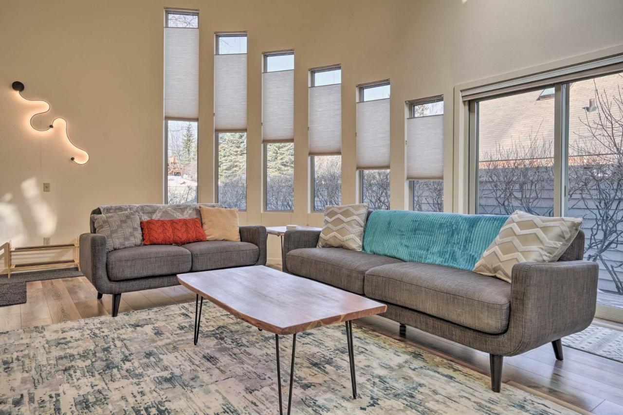 Cozy Anchorage Retreat - Near Hiking And Dtwn!ヴィラ エクステリア 写真